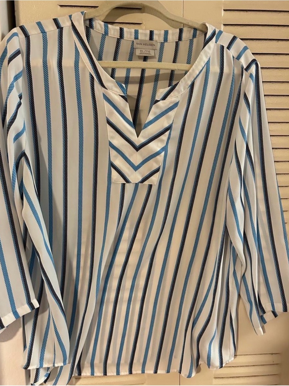 Van Heusen White Top with Blue and Navy Vertical Stripes